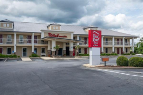  Red Roof Inn & Suites Calhoun  Калхун